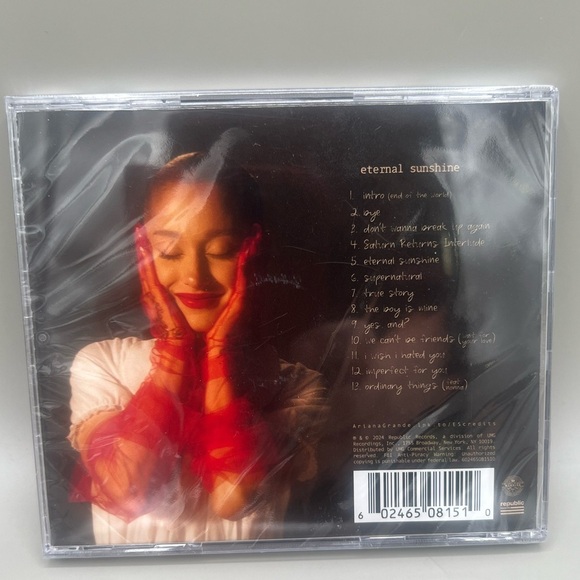 Ariana Grande Eternal Sunshine Signed CD - FULL SIGNATURE - New and Sealed - Picture 3 of 4